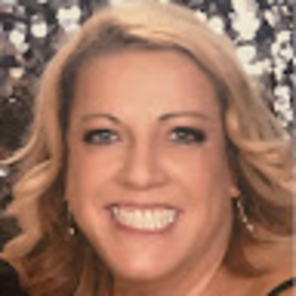 Meet your Posher, Beth - Picture 1 of 1